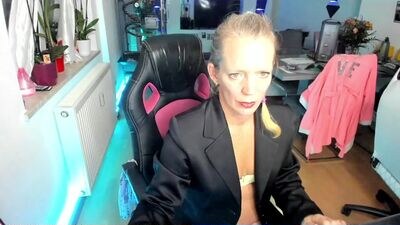 thedarksideoflive public webcam profile photo 4