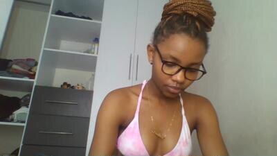 theequinn public webcam profile photo 3