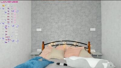 theonlyeva public webcam profile photo 7