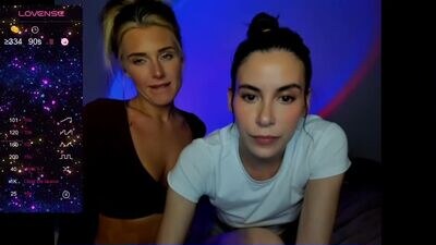 theselina_kyle public webcam profile photo 2
