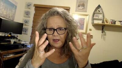 thickhippiechick public webcam profile photo 4