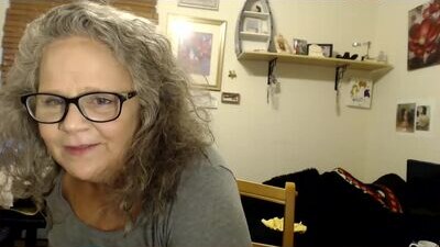 thickhippiechick public webcam profile photo 7