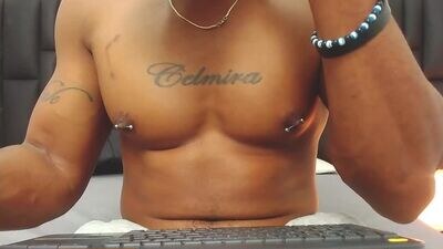 thomasxtreme_ public webcam profile photo 2