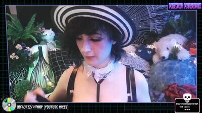 those_darn_frigs public webcam profile photo 10