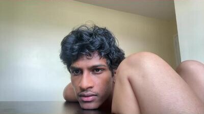 throwingslip public webcam profile photo 9