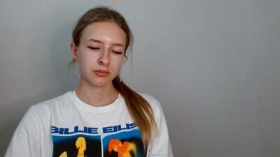 tiarasmile public webcam profile photo 9