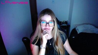 tinaricci public webcam profile photo 2