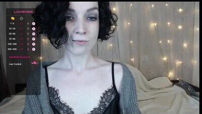 tinawincee public webcam profile photo 10