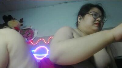 tini_bei public webcam profile photo 8