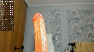 tinuka_ni public webcam profile photo 6