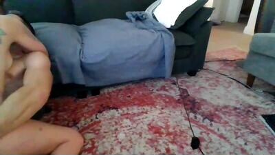 tinyassbossymilf public webcam profile photo 4