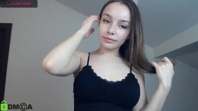 tinyvikky public webcam profile photo 4