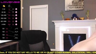 tinyvixxen public webcam profile photo 3