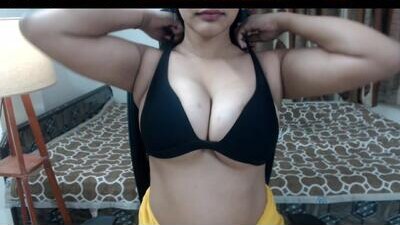 tivneet_kaur public webcam profile photo 5