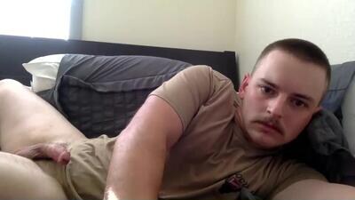 tnich28 public webcam profile photo 3