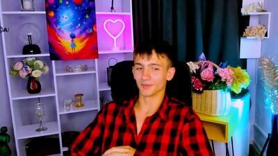 tobi_yours public webcam profile photo 2