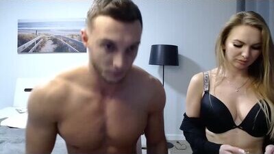 tom_and_lera public webcam profile photo 7