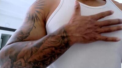 tony_muscle1 public webcam profile photo 2