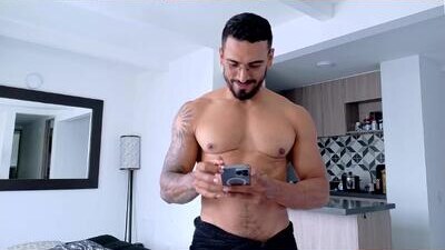 tony_muscle1 public webcam profile photo 10