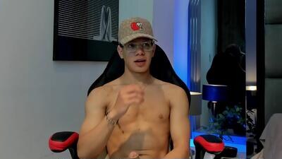tony_petrov public webcam profile photo 3