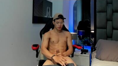 tony_petrov public webcam profile photo 5