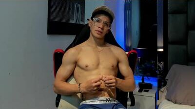 tony_petrov public webcam profile photo 9