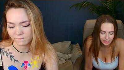 top_twins public webcam profile photo 5