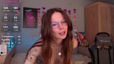 toxkiss public webcam profile photo 6