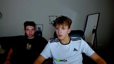 travis_wolf_ public webcam profile photo 4
