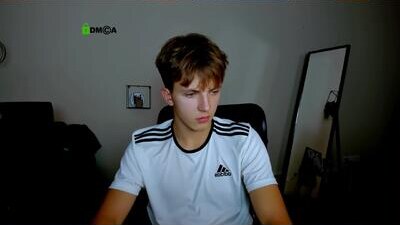 travis_wolf_ public webcam profile photo 5