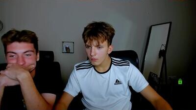 travis_wolf_ public webcam profile photo 6