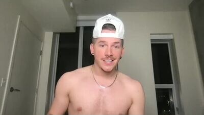 travistops public webcam profile photo 4