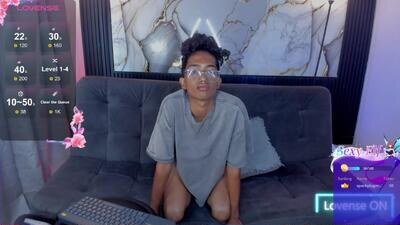 triiangel_latinboy public webcam profile photo 4