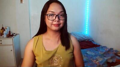 trishakera public webcam profile photo 4
