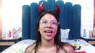 trixieseductress public webcam profile photo 4