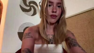 trulamorella public webcam profile photo 4