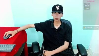 ttimy_x_boy public webcam profile photo 2