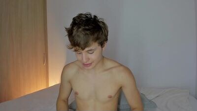 twinkcamilo public webcam profile photo 4