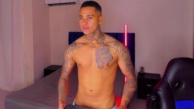 tyler_bell_ public webcam profile photo 5