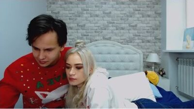 tyleranddiana public webcam profile photo 7