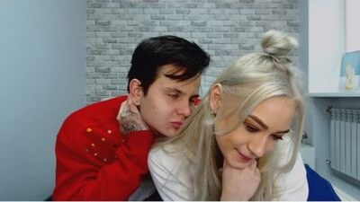 tyleranddiana public webcam profile photo 8