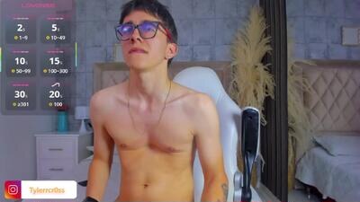 tylercross_ public webcam profile photo 2
