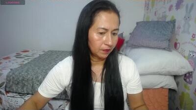 tyna_b public webcam profile photo 5