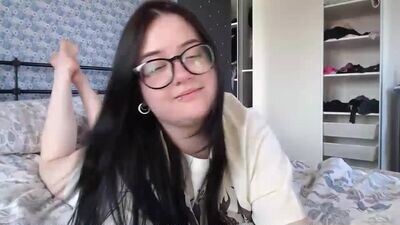 uminarin public webcam profile photo 2