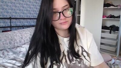 uminarin public webcam profile photo 4