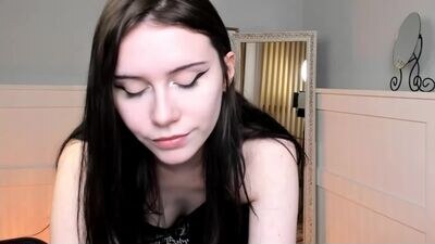 una_medisson public webcam profile photo 3