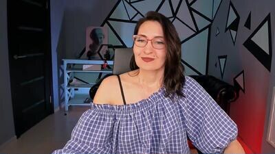 unatera public webcam profile photo 2