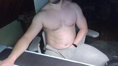 under_the_desk40 public webcam profile photo 2