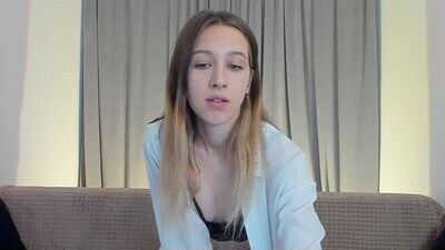 ur_babe__ public webcam profile photo 6