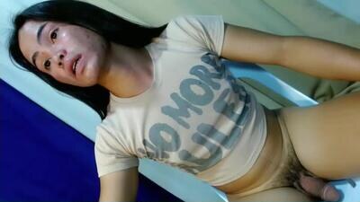 ur_beauty_and_the_beast public webcam profile photo 4